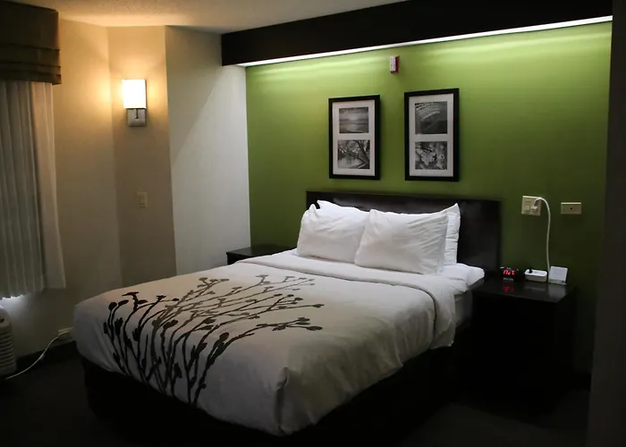 Sleep Near Great Lakes Naval Base Inn