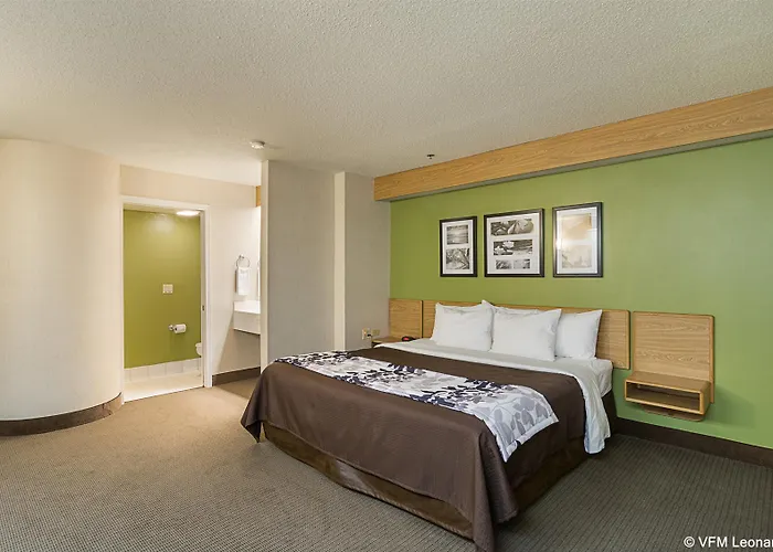 Inn Sleep Near Great Lakes Naval Base