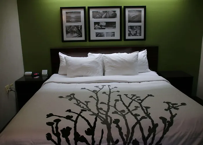 Sleep Near Great Lakes Naval Base Inn